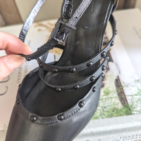 Schutz Leather Heels - Picture 3 of 9